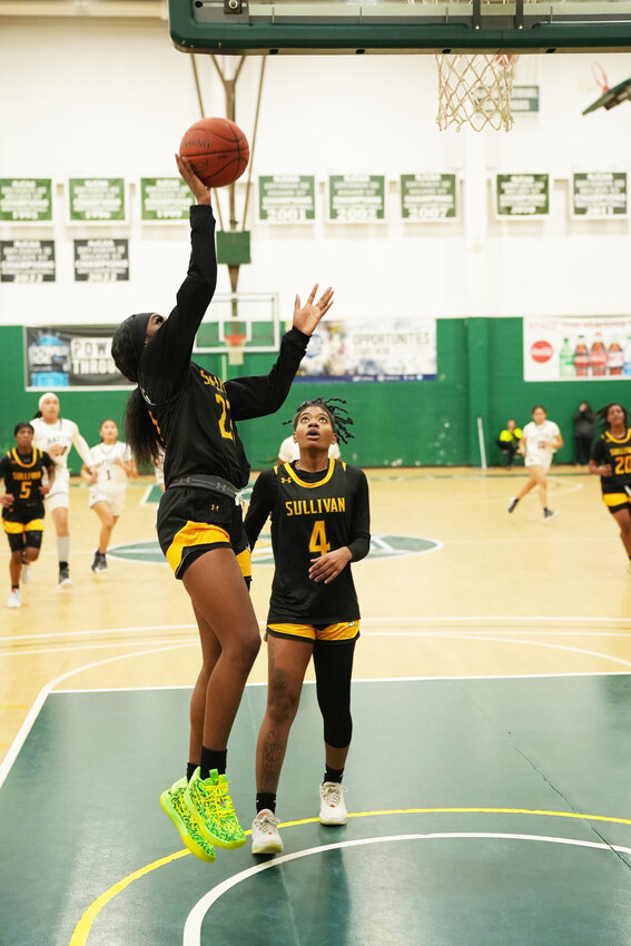 Shonyae Edmonds scored drives to the rim for two of her game-high 20 points. Edmonds also added four rebounds, four steals and three assists in the win on Saturday.