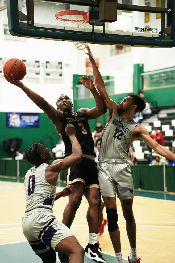 SUNY Sullivan&rsquo;s Jarell White goes downhill and scores two of his tournament-high 35 points in Saturday night&rsquo;s win over Montgomery Community College.