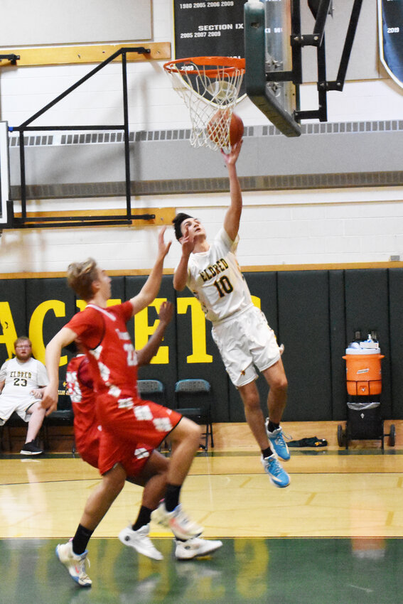 Cooper Stutz finished with eight points in the loss to Tuxedo on Friday night.