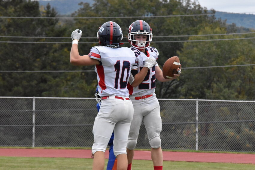 Misha Khodakovski and Zach Whipple both found the end zone during Saturday’s win.