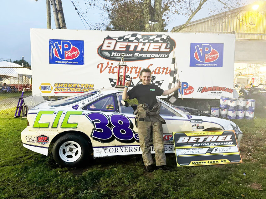 Open Comp 4 Cylinder race winner Sam Mesick.