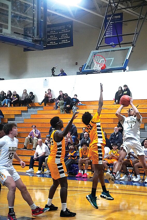 Trai Kaufmann hits the fadeaway jumper in Eldred&rsquo;s Sub-Regional win.