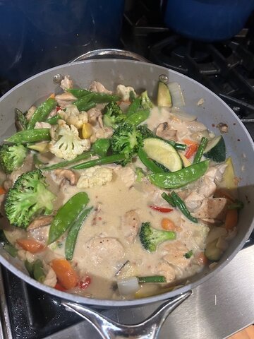 This Green Curry dish provides a great mix in our weekly dinner routine.&nbsp;