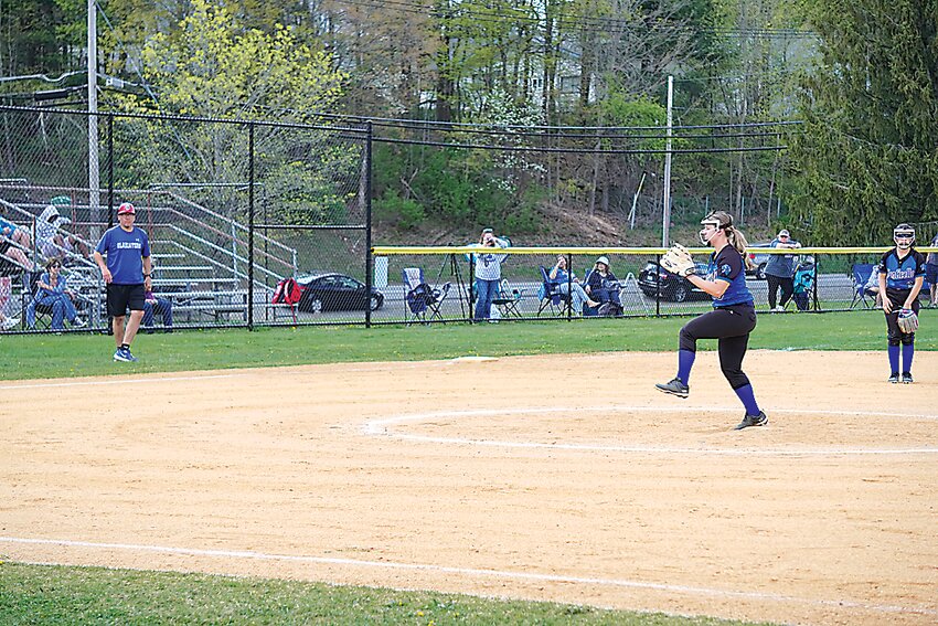 Panthers pitcher, Alexandra Cushing