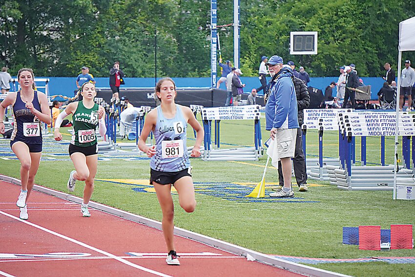 Grace Halloran of Sullivan West- burned up the final 200 meters of the 1500 to finish first in her heat with a time of 4:45.49 race to finish just shy of a full second ahead of Lucy Fleckenstein from Skaneateles. Halloran broke the school record in the 800 and 1500 meters this season.