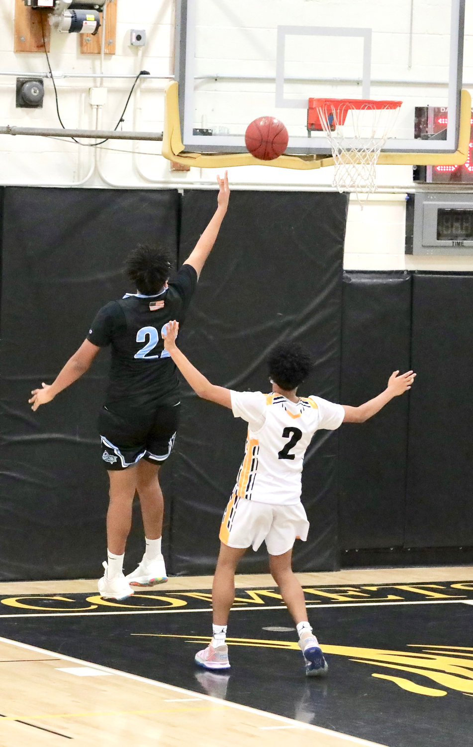 Sullivan West’s Danny Shami scores his lone basket which came at an opportune moment in the fourth quarter.