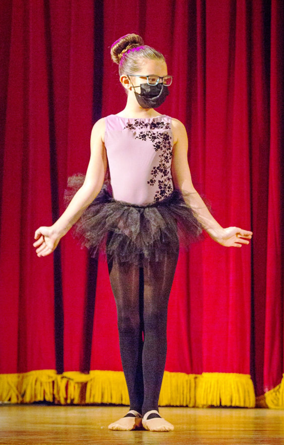 Delilah Adams was part of the Dazzling Stars ballet group that performed two routines (Sleigh Ride and Home Alone medley).