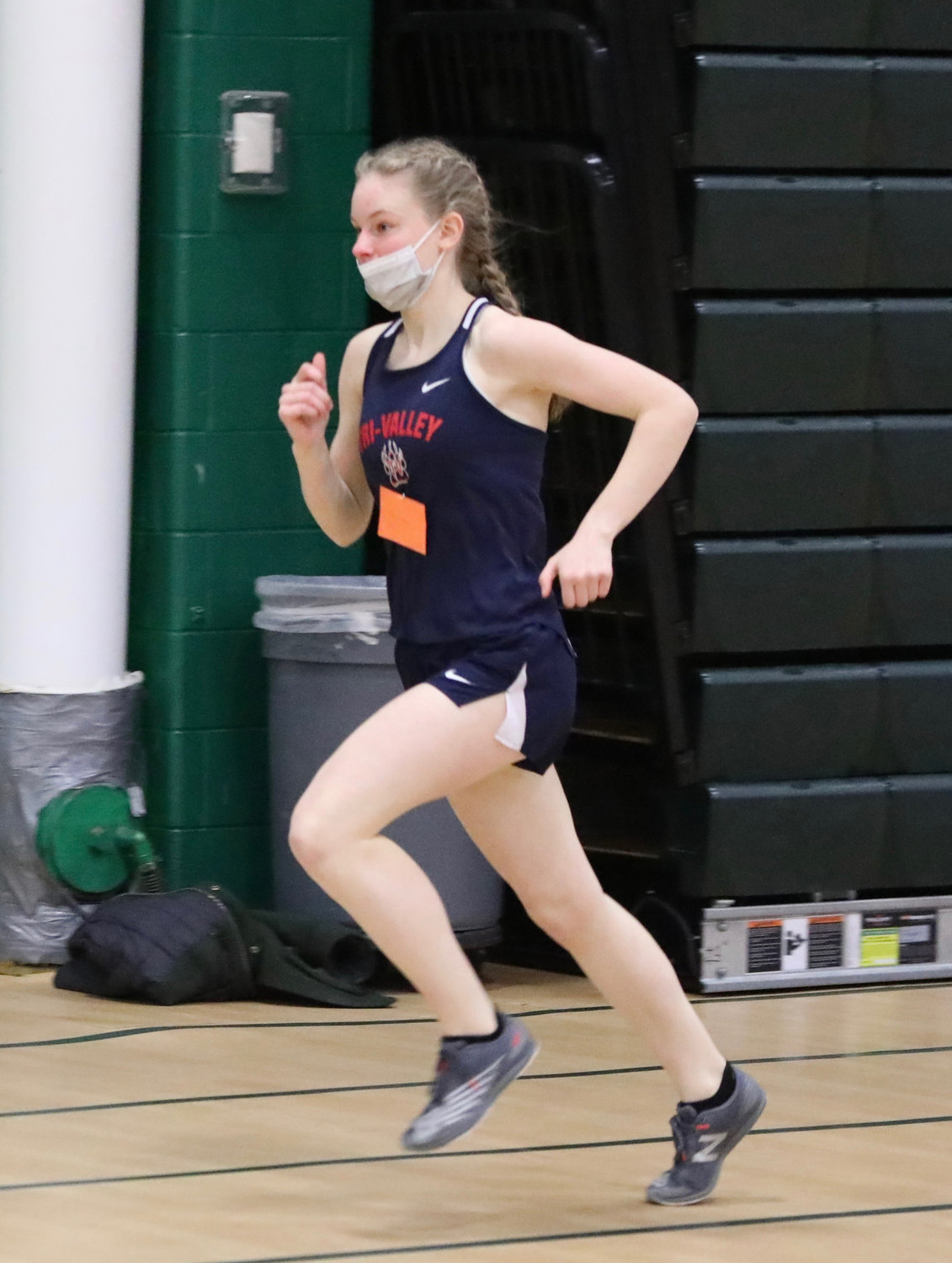 Tri-Valley’s Amelia Mickelson authoritatively wins the 1000 and went on to capture the 1500.