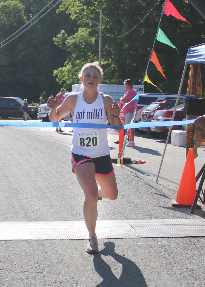 5K runner Rianne Erlwein from Jeffersonville, NY was the first female to cross the finish line with a time of 25.09.