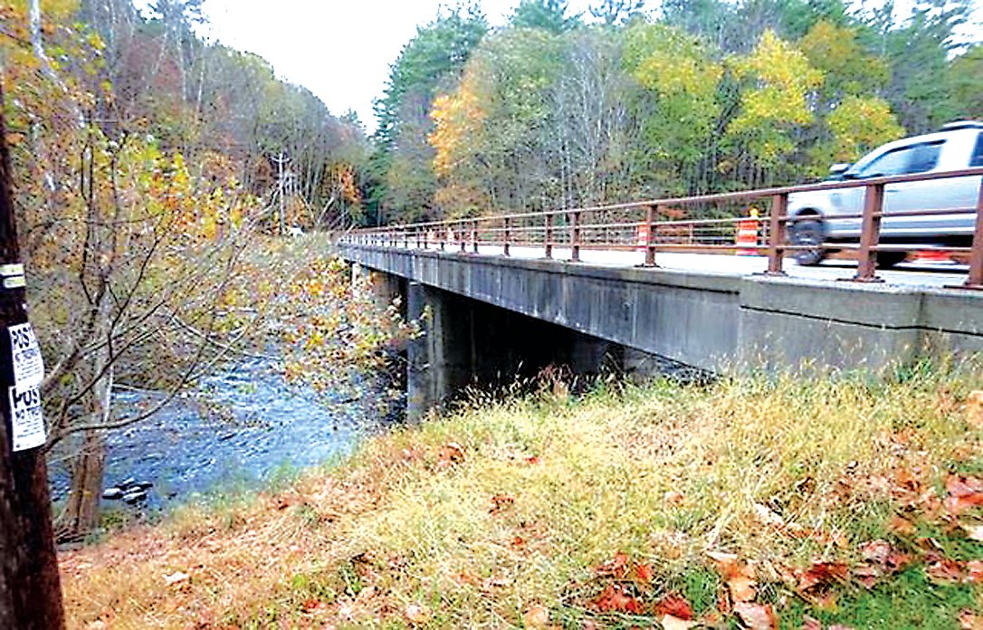 Bridge number 82 carries travellers of Route 49 over the Neversink River.