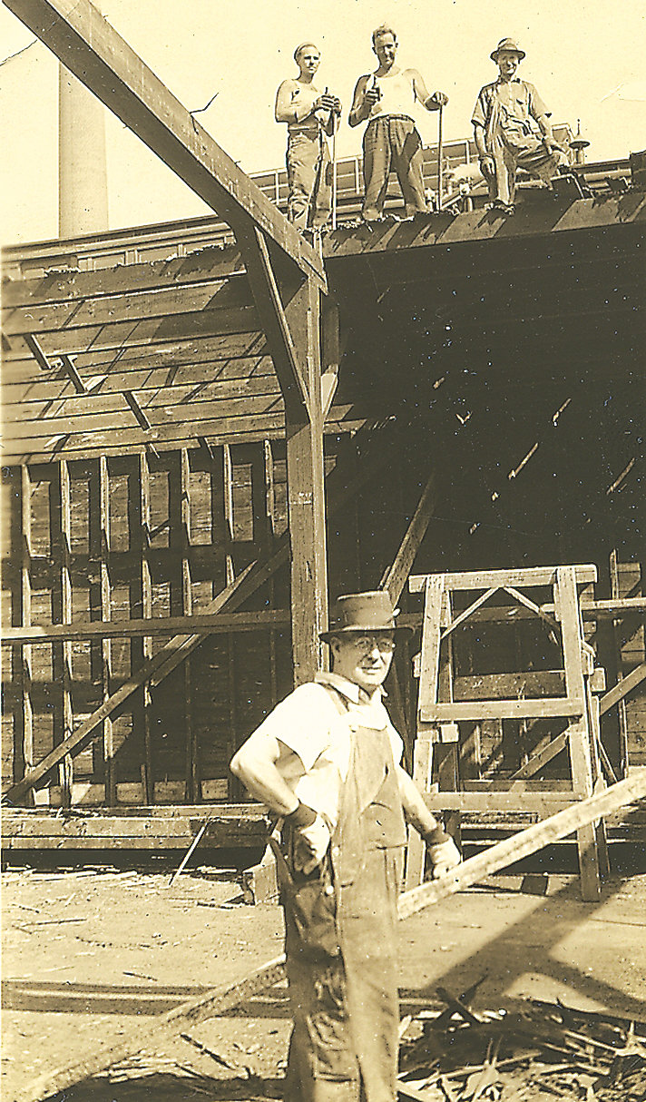 Under construction:

This 1920s or 1930s photo has the look of a busy construction site, (on a warmer day than today!). If any one of our readers recognizes the location of this job, or any of the faces in the photo, please call our office in Callicoon at (845) 887-5200.