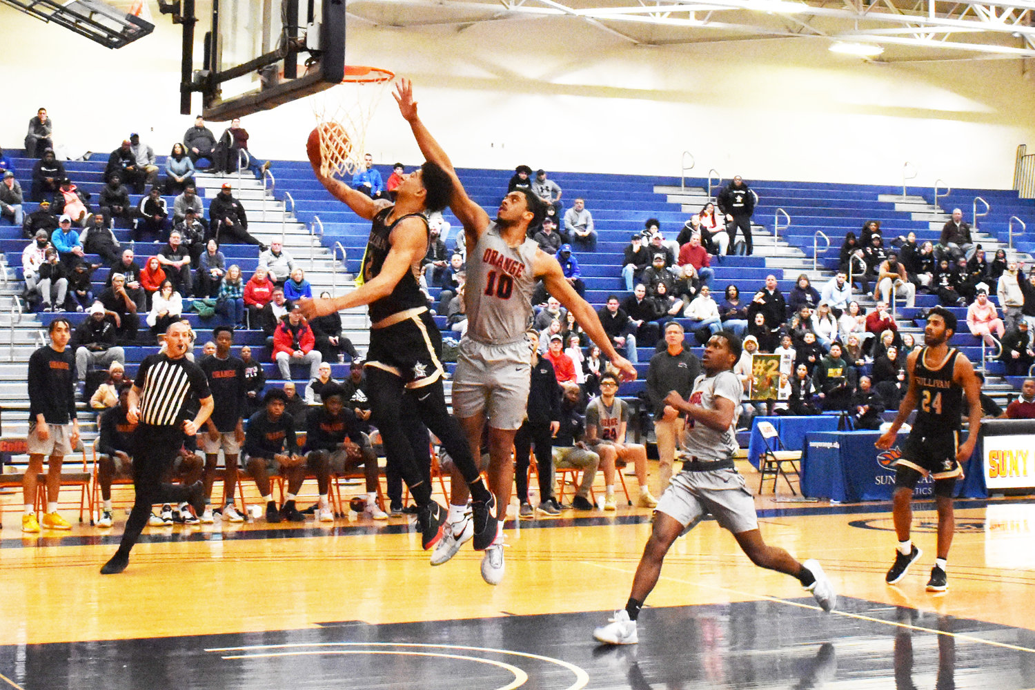 Jay Alvarez scored eight points in the fourth quarter as the Generals hung on to beat the undefeated Colts.