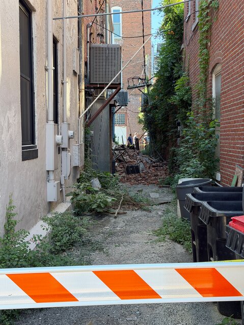 Sedalia building partially collapses in area of 4th, Ohio