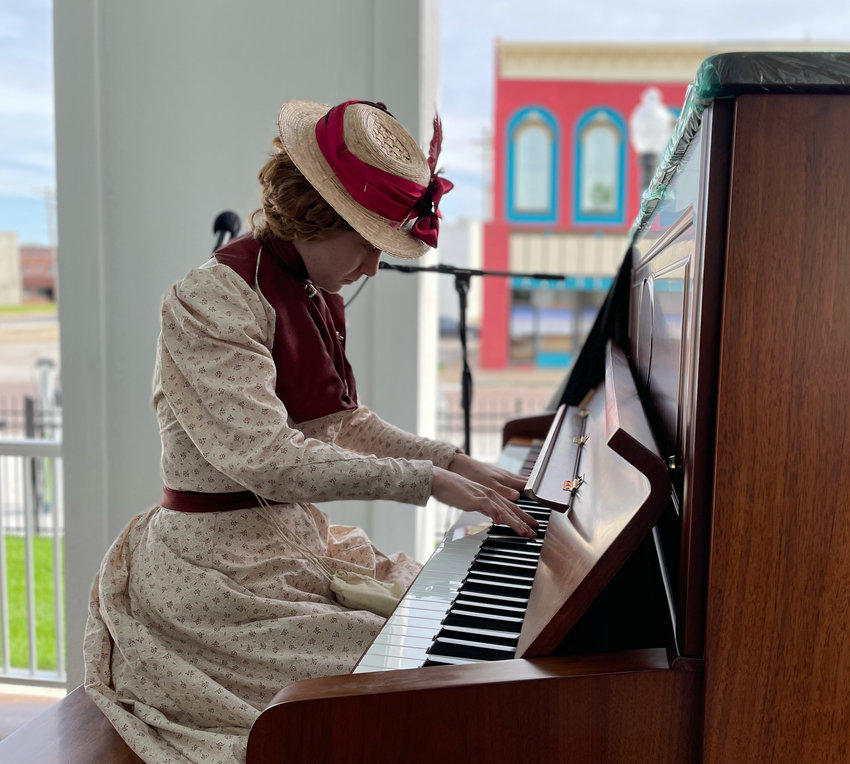 Ragtime pianist Ramona Baker opens the 2022 Scott Joplin International Ragtime Festival to a rapt audience Thursday morning at the Sedalia Downtown Pavilion.
