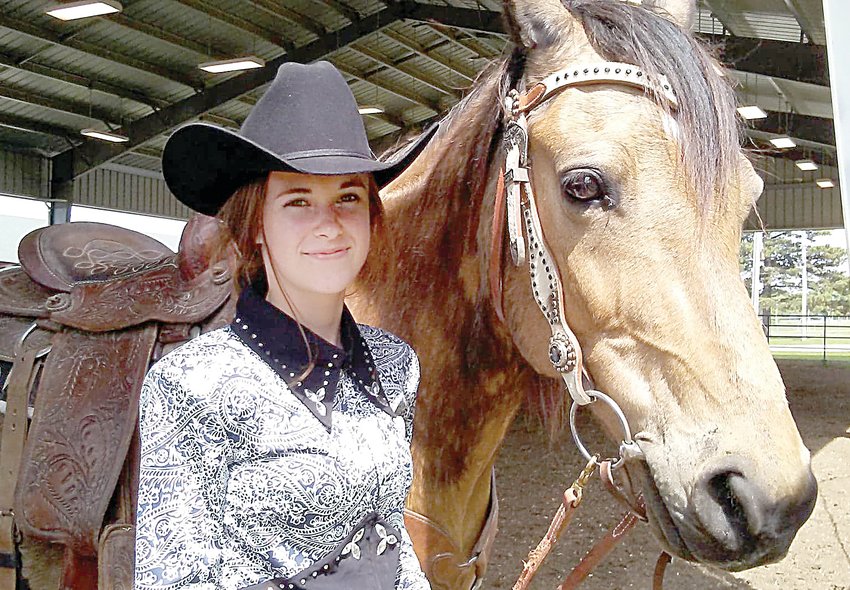 Abigail Arnold will represent Pettis County at the National 4-H Congress later this year.