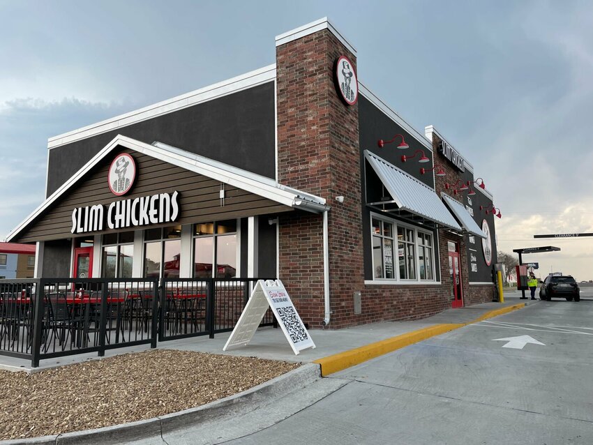 Slim Chickens, 3515 W. Broadway Blvd., opened Monday. The restaurant was founded in Fayetteville, Arkansas.   Photo by Chris Howell | Democrat