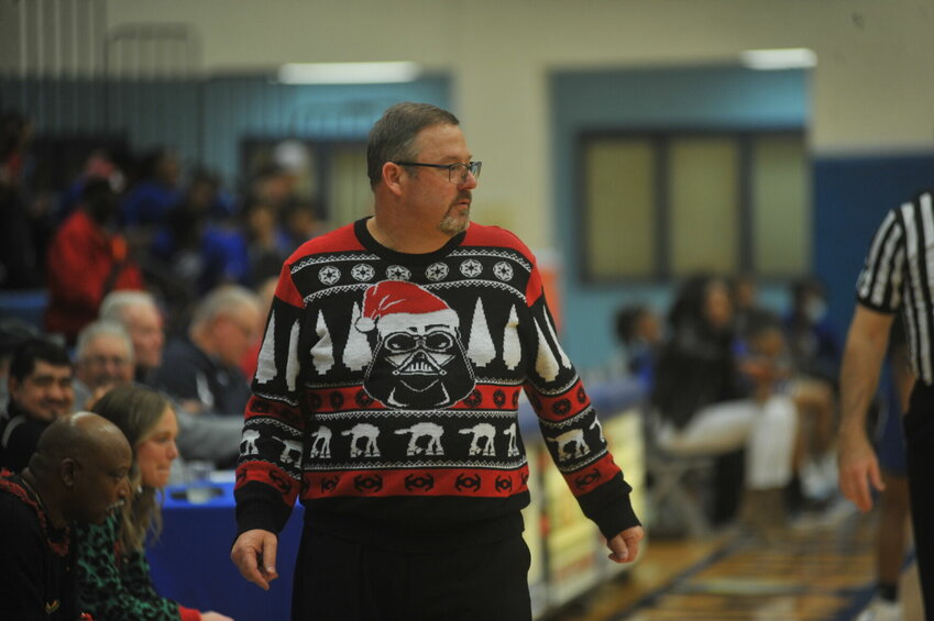 Smith-Cotton girls basketball head coach Kevin Carr walks the sidelines during the W-K Holiday Shootout at State Fair Community College on Dec. 18, 2021. Carr is leaving to take the identical job with the California R-1 School District.   PhotoCredit: File photo by Bryan Everson | Democrat