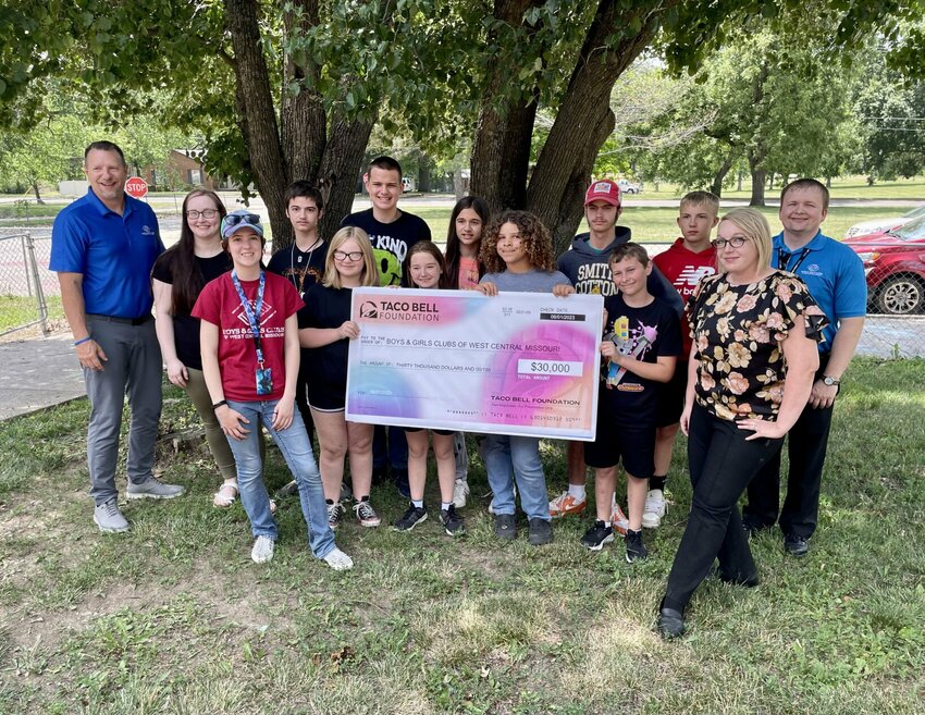 The Boys &amp;amp; Girls Clubs of West Central Missouri recently received a $30,000 grant from the Taco Bell Foundation to support programming at The CLUB, BGC&rsquo;s middle school site for tweens and teens.   Photo courtesy of Boys &amp;amp; Girls Clubs of West Central Missouri