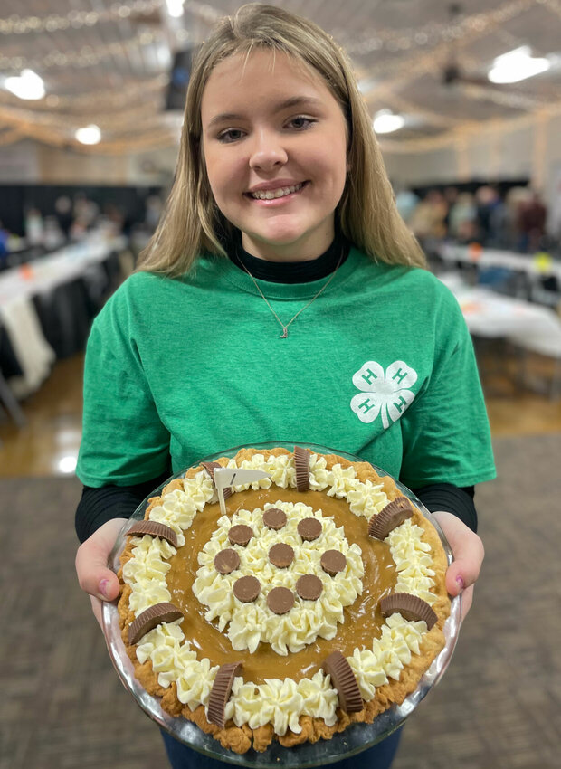 Central Missouri Ag Club Pie Contest Raises Funds For Kids In 