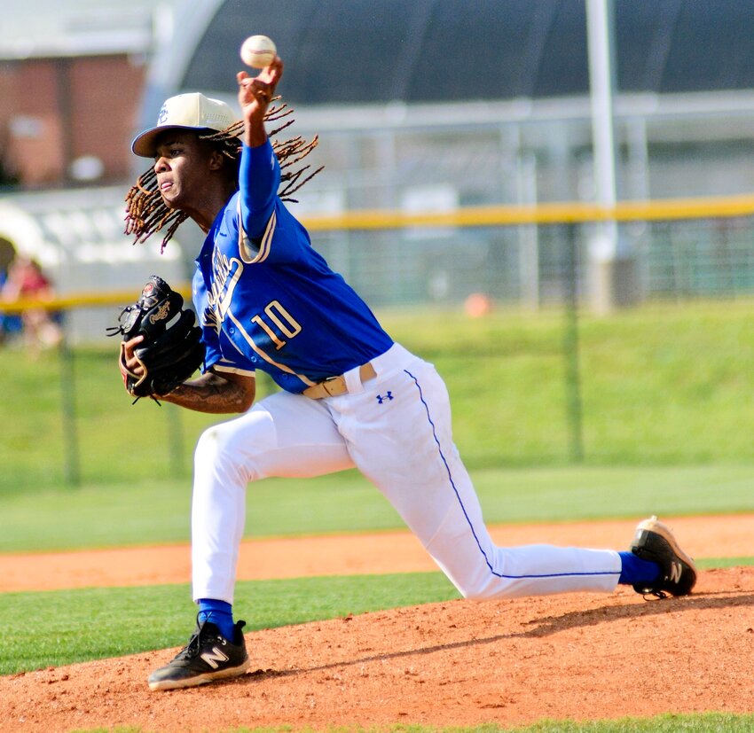 Shelbyville Central left-hander Jaquai Beverly was in total control in a one-hit effort win over Stewarts Creek on Thursday evening.