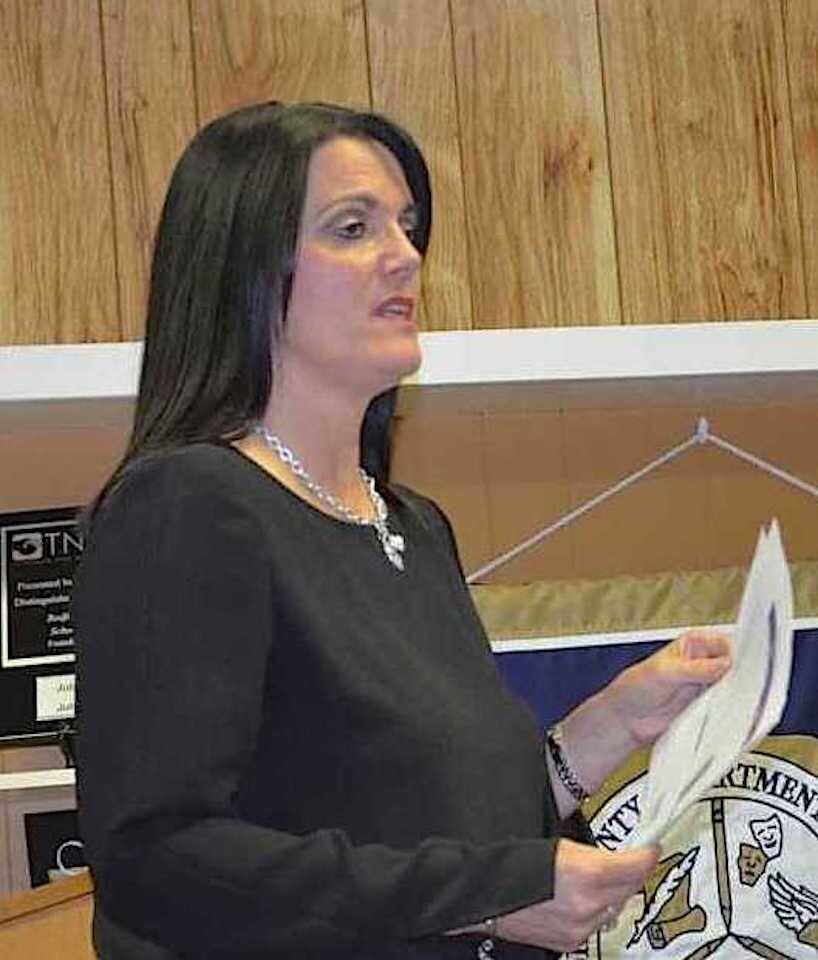Assistant Superintendent Karen Scoggins speaks to Bedford County Board of Education