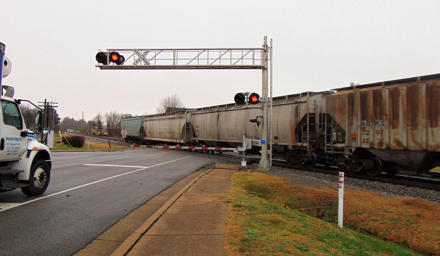 “The train is our challenge,” said Wartrace Mayor Cindy Drake about planning development. And as CSX does
more rail service, it gets worse, she added