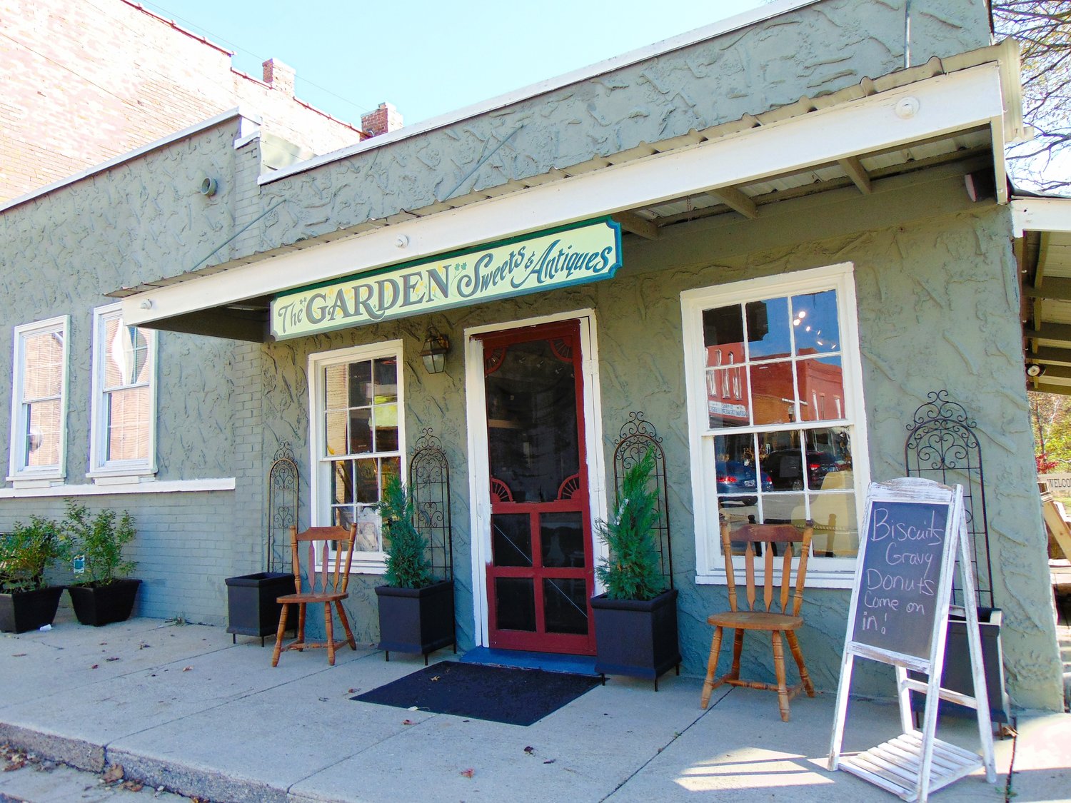 Chabbi’s is located in The Garden at 98 E Main Street in Wartrace.