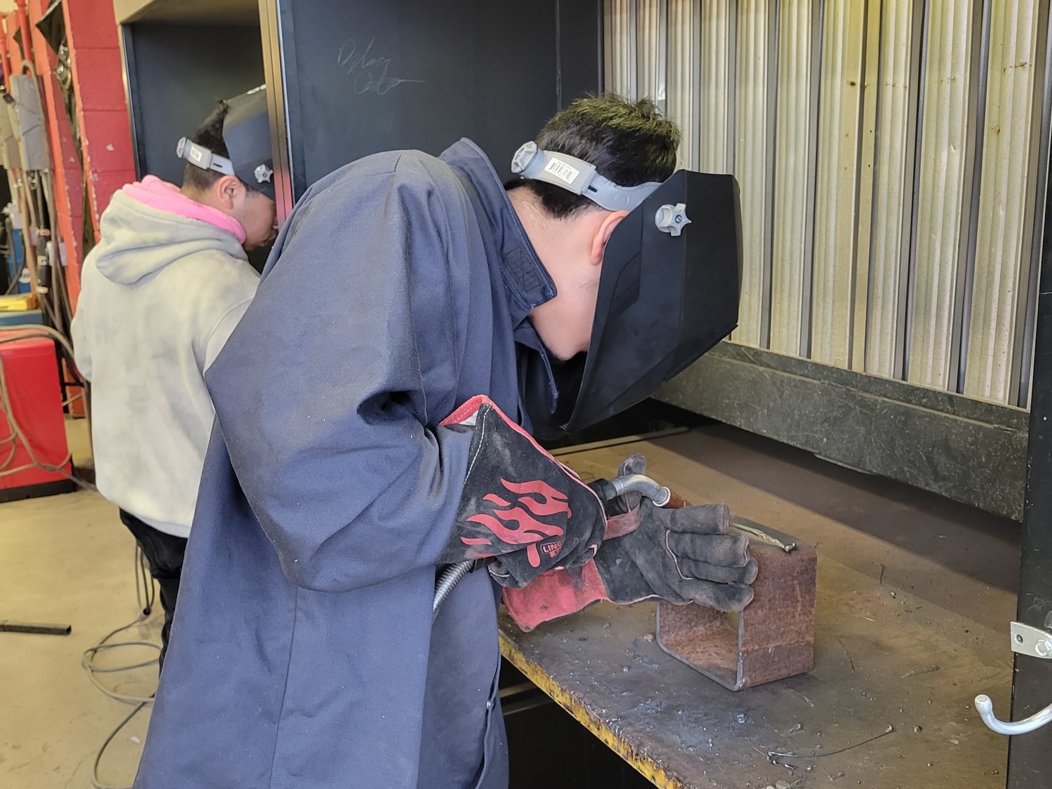 In CTE courses, students get hands-on experience that
takes them out of the desk and into the workshop.