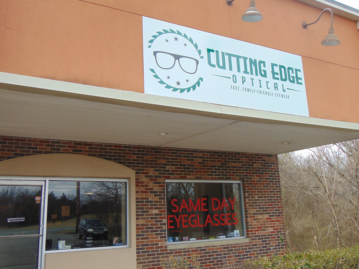 Cutting Edge Optical is located at 875 Union St. in
Shelbyville.