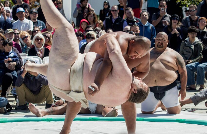 360 lb. Byamba hoisting and dropping his 440 lb. opponent at the 2013 US Sumo Open. The spectacular feat, which is still remembered today, became known as the 'sumo slam'.