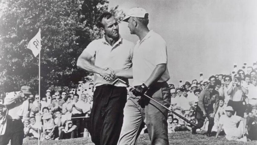 Arnold Palmer (left) congratulating a young Jack Nicklaus after being outdueled in a playoff at the 1962 U.S. Open in Oakmont, Pennsylvania.