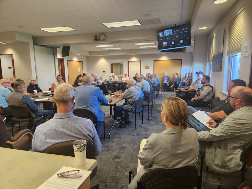 SLV Board of Commissioners met on Monday to explore the possibility of building a regional jail.  