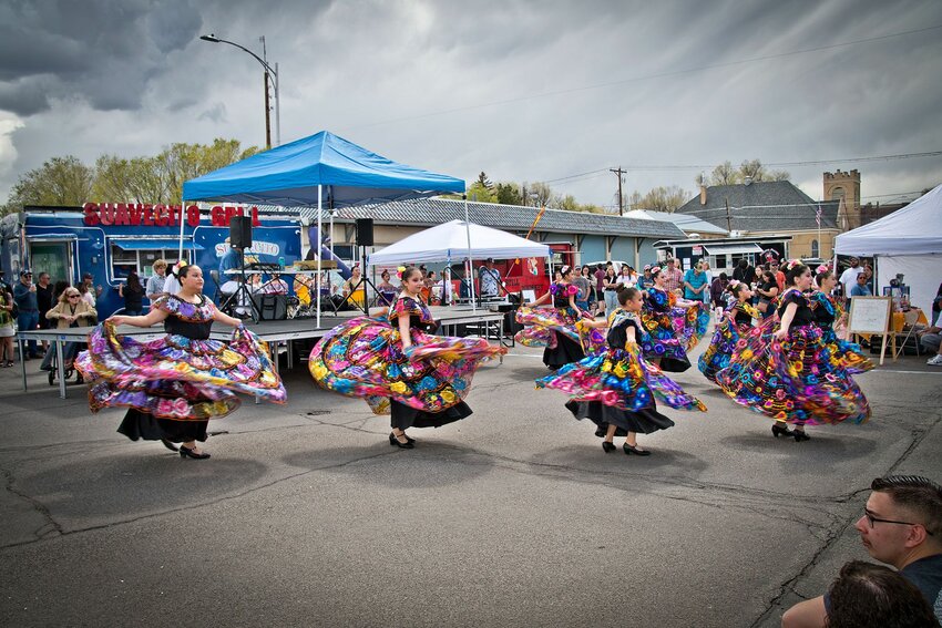 Del Norte mini cheerleaders perform at the Monte Vista Cinco de Mayo celebration on Saturday, May 3. 