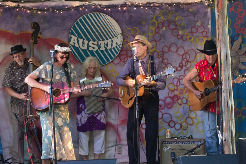 Hogan and Moss and the Old Weird America will be performing at Society Hall in Alamosa on Saturday, June 14. 