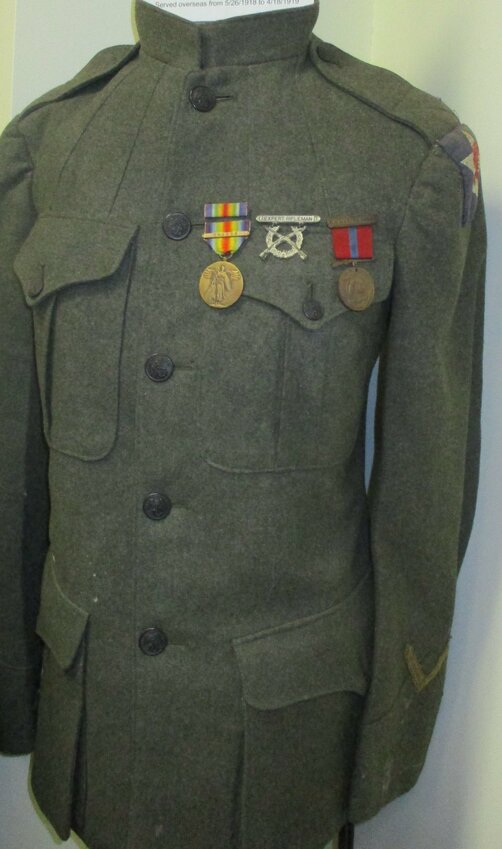 Dr. Irwin's World War I Marine Corps uniform on display at the Miller County Museum.