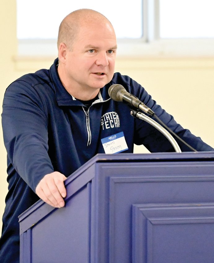 State Tech President Dr. Shawn Strong on Thursday touted the school&rsquo;s impressive growth amid declining enrollment at both two- and four-year institutions.