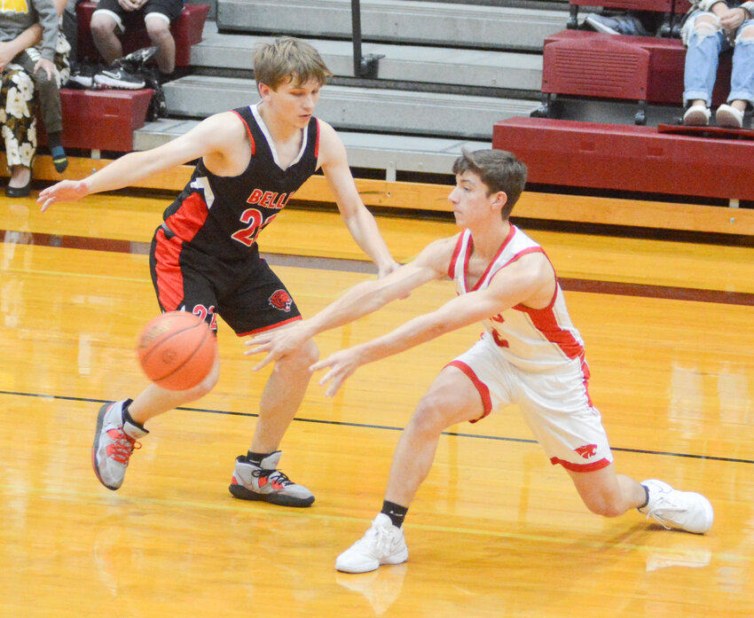 Kahne Brandt guards the point as Cody Heckman and Noah Hall stand ready.