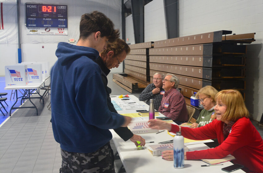 Fourteen people had voted at the Vienna precinct at 9:15 a.m. on Tuesday. At the Maries County Belle Precinct in St. Alexander&rsquo;s Church at 8:36  a.m.