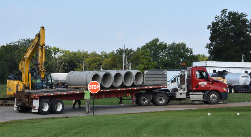 The city of Belle conducted a culvert replacement at the junction of Belle Avenue and Fourth Street along Highway 28 last week. Alderman James (Pudd) Mitchell said on Friday that the city approved new asphalt overlay during the Aug. 13 meeting, but noticed the section of the road was sinking and decided to investigate before the repaving. Repairs have been made. Pierce Asphalt is expected to begin paving in the next two weeks.